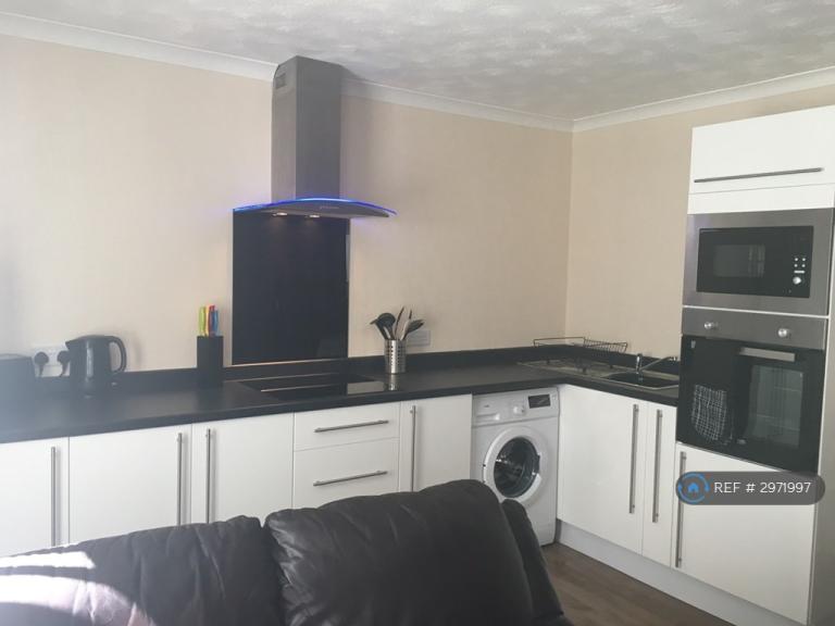2 bedroom flat in Linksfield Gardens, Aberdeen, AB24 (2 bed) (#2971997)