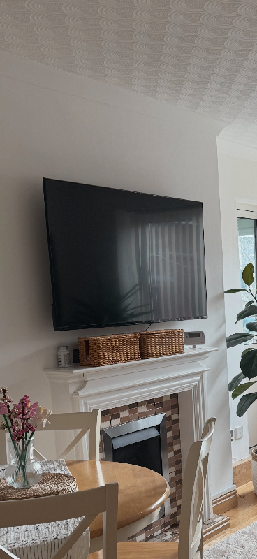 Polaroid 50” Smart 4K UHD TV – Excellent Condition