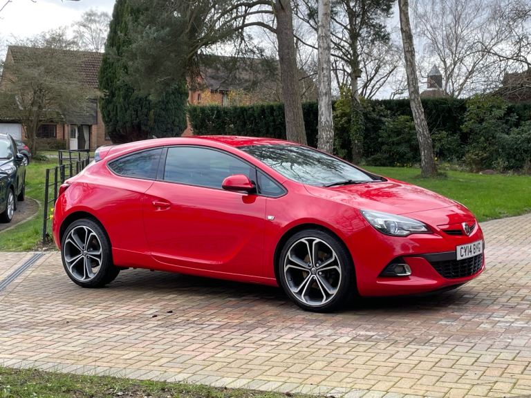 Vauxhall, ASTRA GTC, Hatchback, 2014, Manual, 1364 (cc), 3 doors
