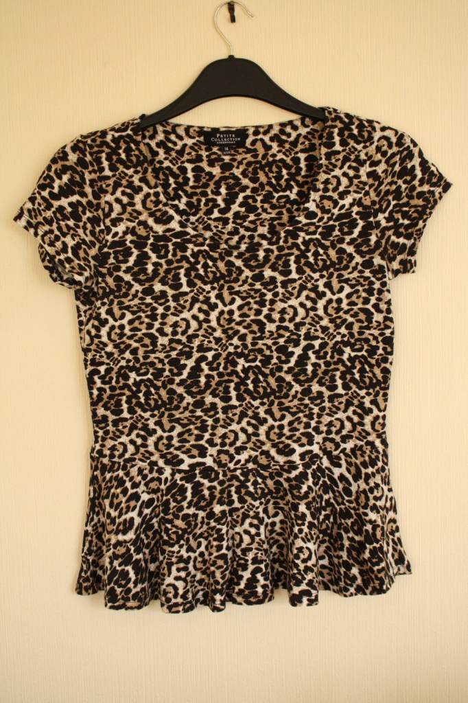 Women's Petite Collection Flared Peplum Leopard Print Top size 14