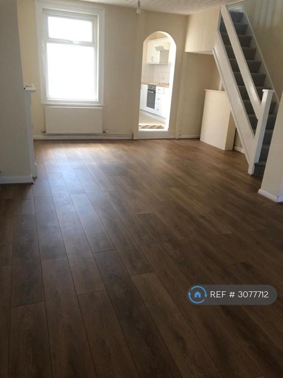 3 bedroom house in William Street, Swindon, SN1 (3 bed) (#3077712)