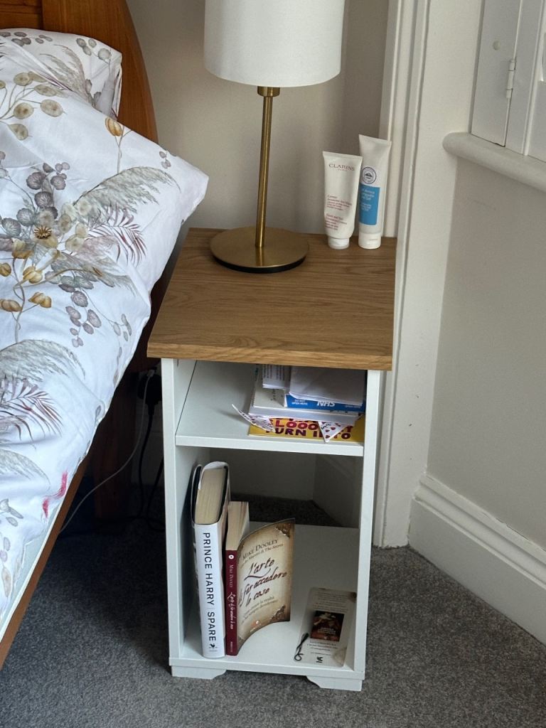 Pair of bedside tables – white and oak effect – excellent condition