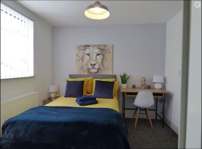 🏡 HIGH-SPEC 6-BEDROOM HOUSE – KENSINGTON L7