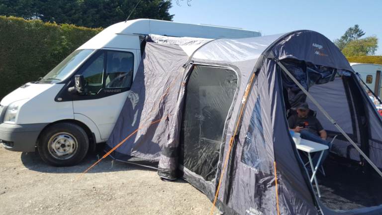 CAMPERVAN  With free awning. 