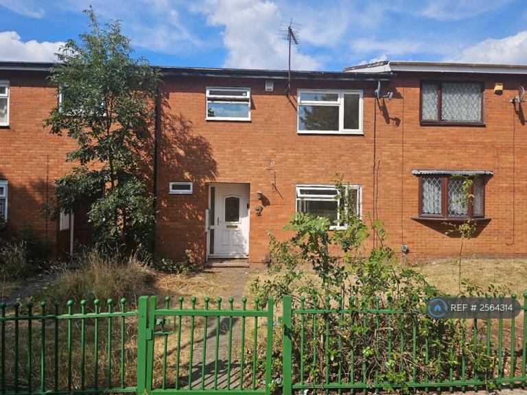 3 bedroom house in Dilliars Walk, West Bromwich, B70 (3 bed) (#2564314)