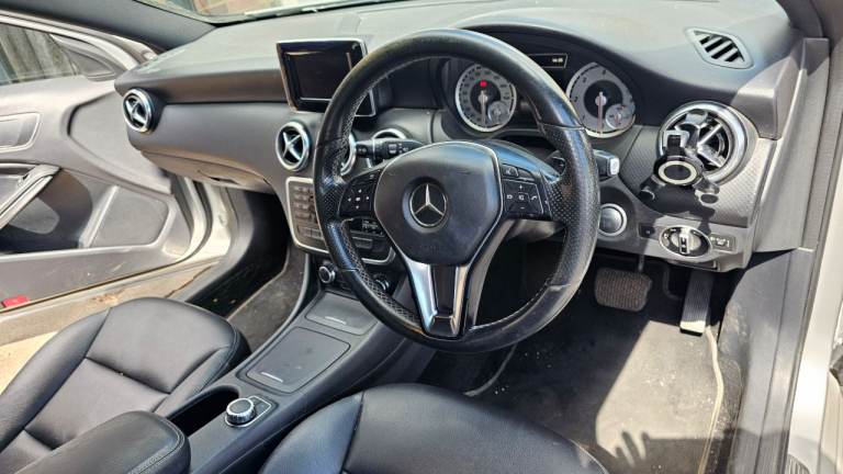 Mercedes-Benz, A CLASS, Hatchback, 2015, Semi-Auto, 1461 (cc), 5 doors