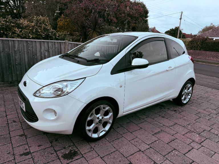 Ford, KA, Hatchback, 2014, Manual, 1242 (cc), 3 doors