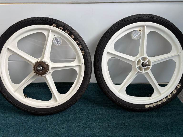 2 SKYWAY TUFF 2 WHEELS  20 inch  WHITE WITH ROOSTER TYRES  VERY CLEAN   £120