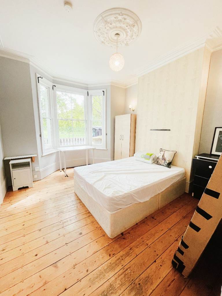 Double room Surrey Quays