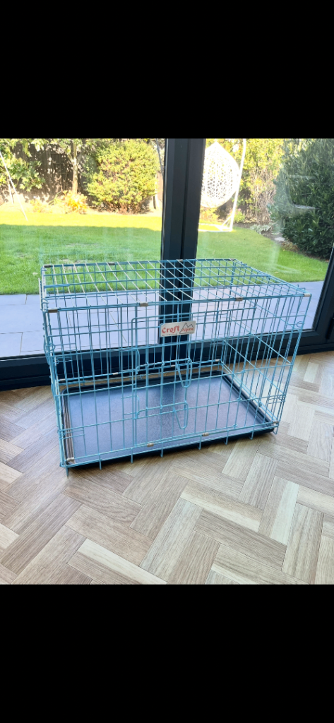 Crofts blue Dog crate - medium