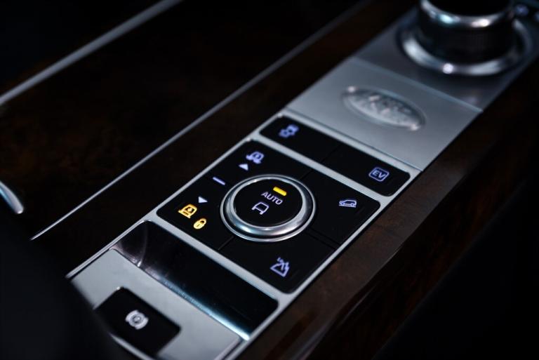 2021 Land Rover Range Rover 2.0 P400e 13.1kWh Vogue BLACK PACK PAN ROOF SUV 5dr Petrol Plug-in Hy...