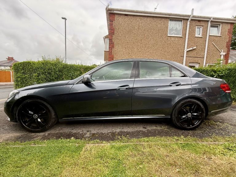 2013 Mercedes E220d SE Auto Facelift - Full Mercedes History