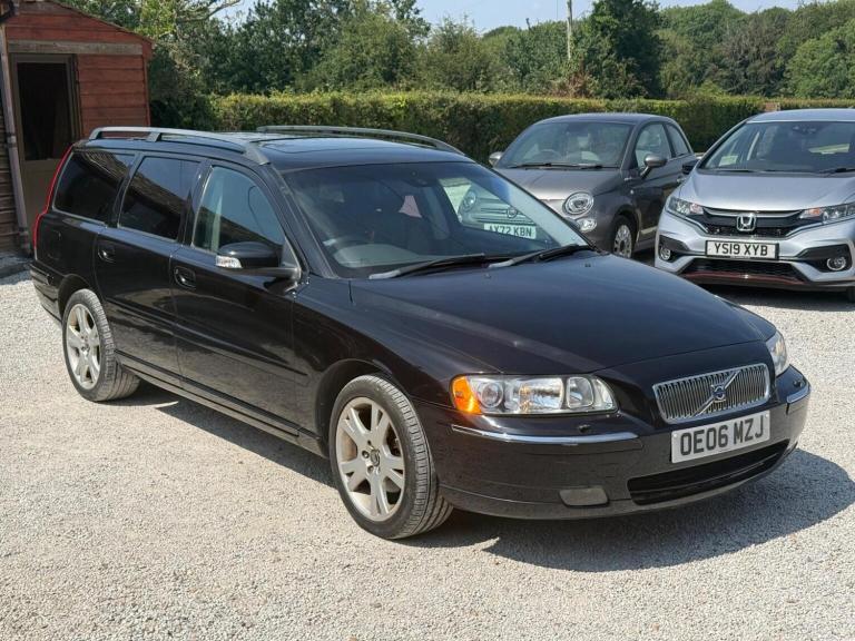 VOLVO V70 2.4 SE 5dr 2006