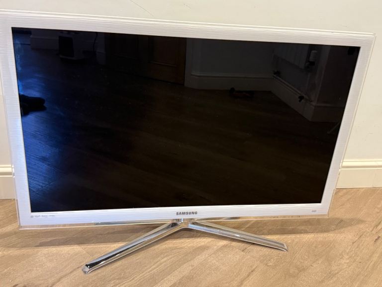 Stunning 40” Samsung LED TV
