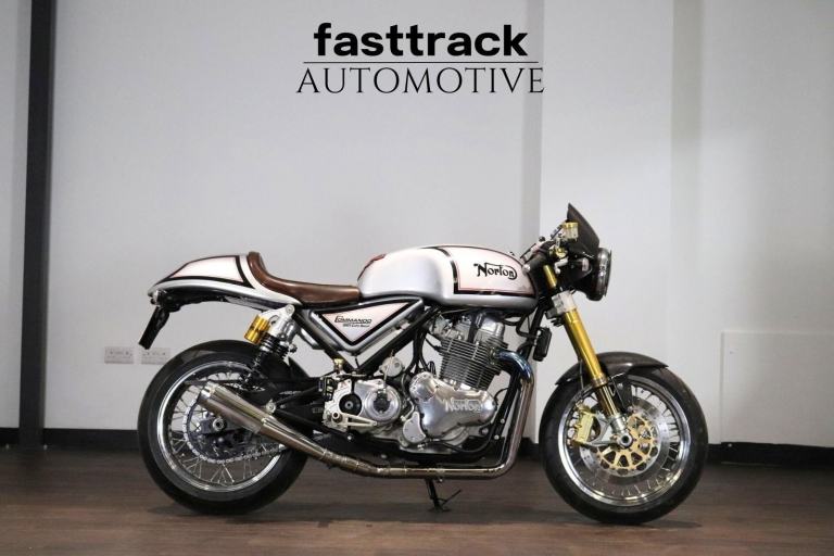 Norton Commando 961 Cafe Racer - 2010 - VERY CLEAN - ONLY 4K MILES 
