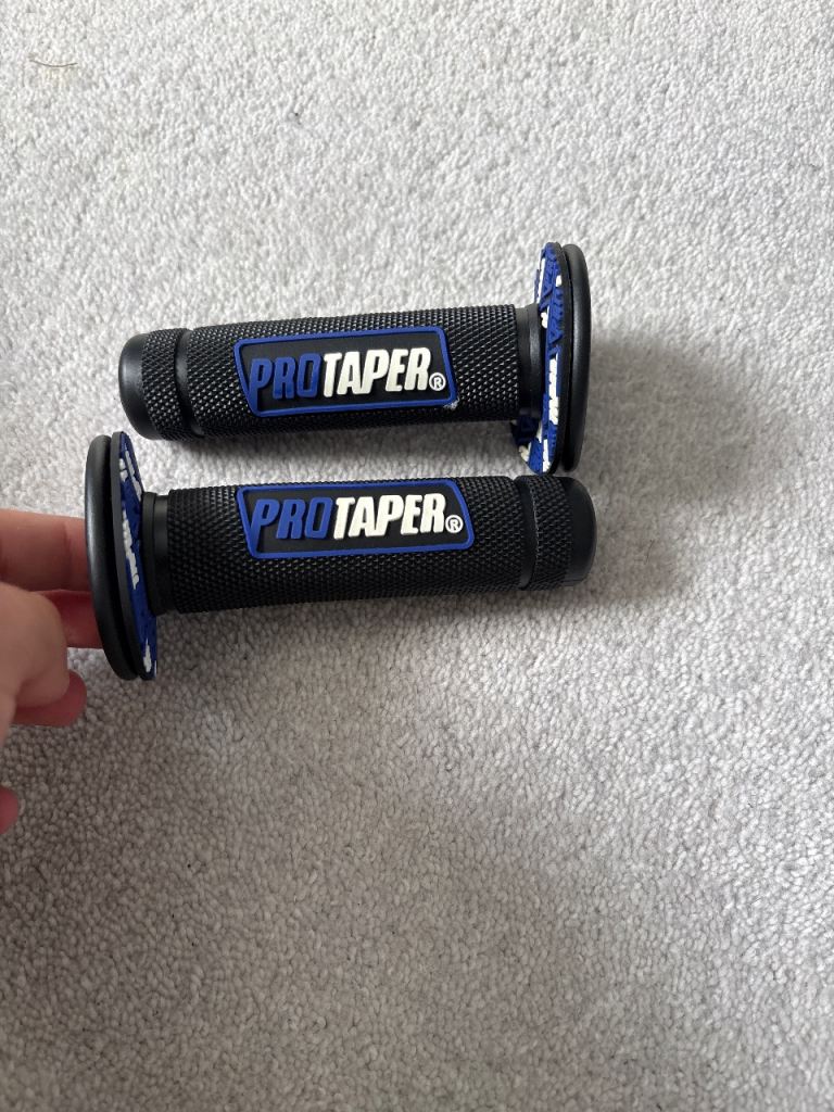 ProTaper Grips Black & Blue (Pair)