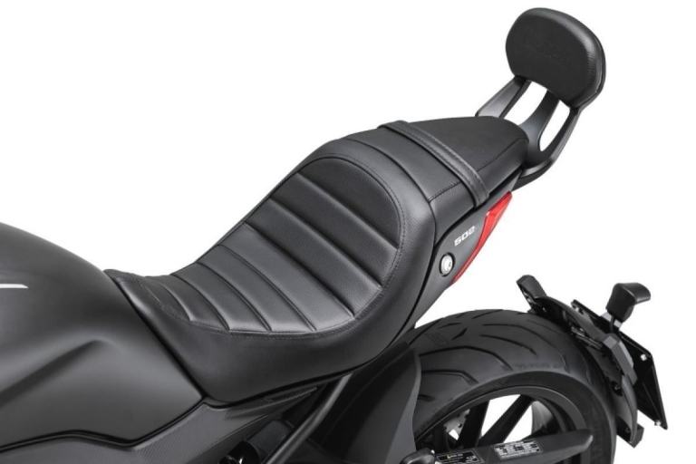 Benelli 502 C Cruiser Custom Motorcycle 500cc A2 Low Seat Like Ducati Diavel