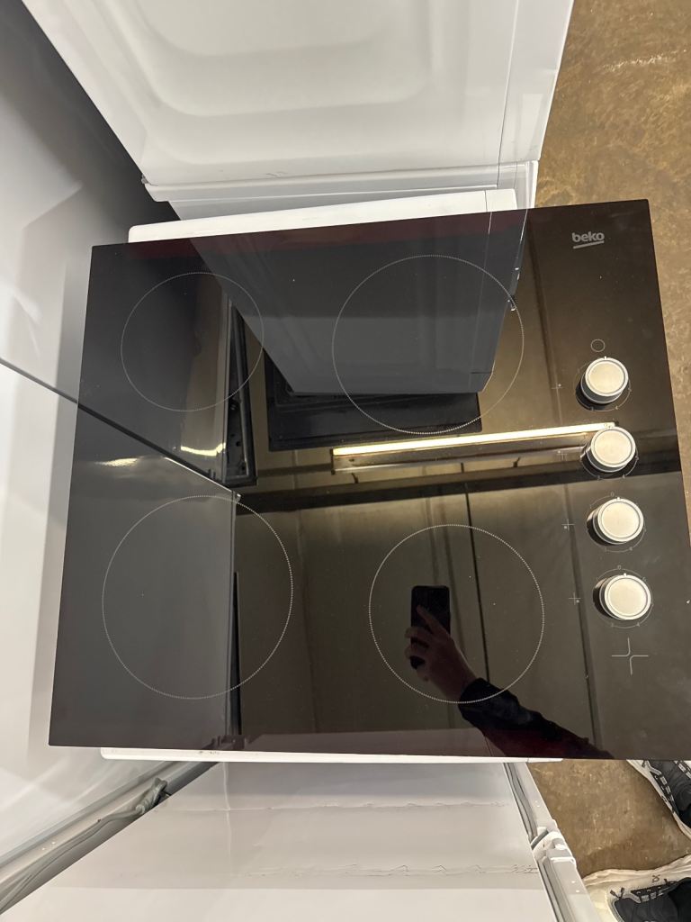 New Scratch N Dent Ceramic Hobs