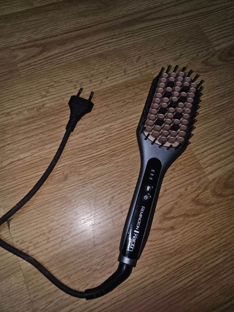 Remington Keratin Protect Straightening Brush