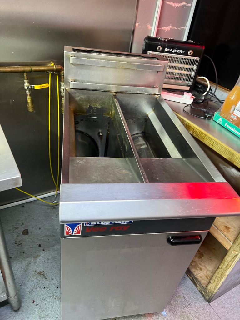 Blue seal natural gas double tank fryer