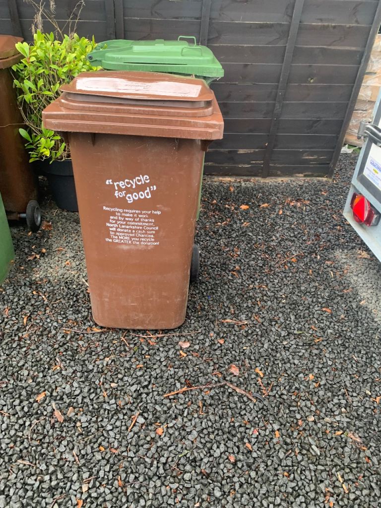 Wheelie Bin Brown Free 6 of them