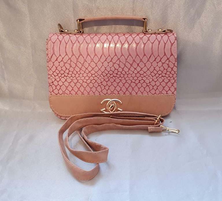 Ladies handbags 
