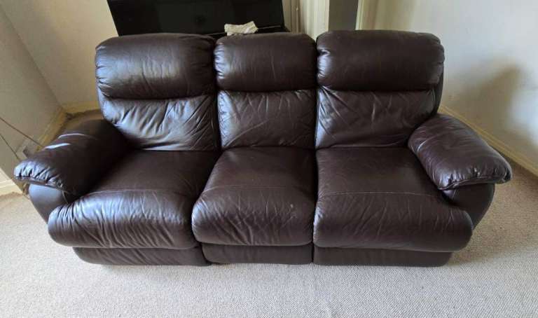 Three-seater leather sofa (recliner) with one-seater armchair (recliner), dark brown
