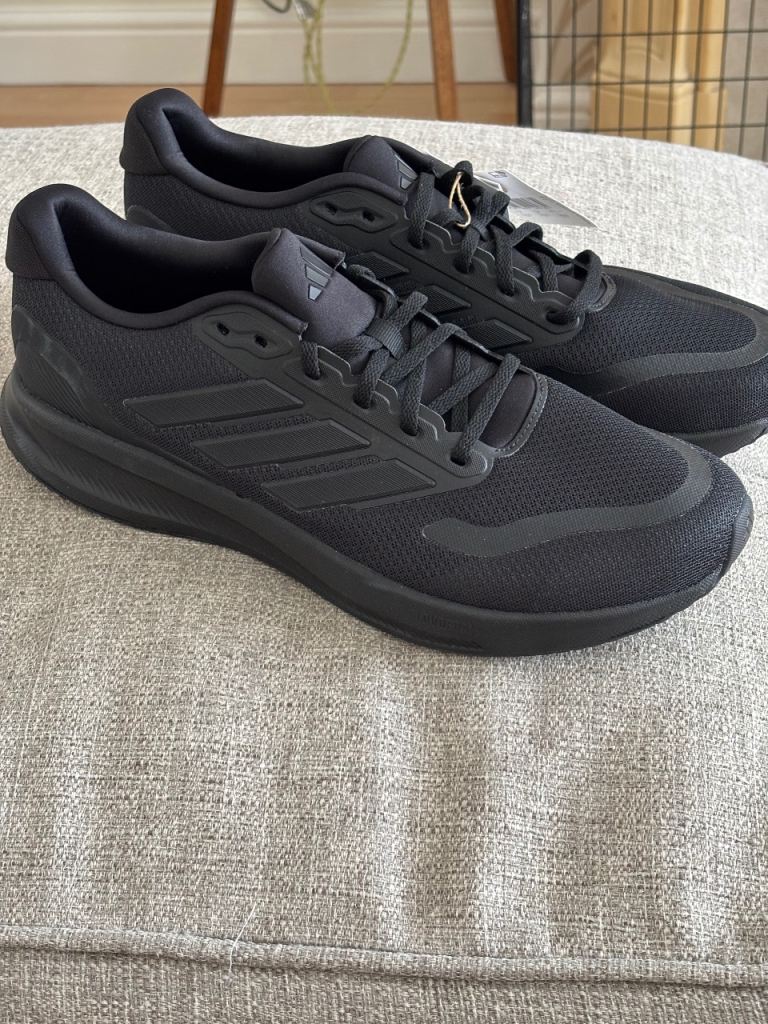 Adidas run falcons uk size 12 eu47.5