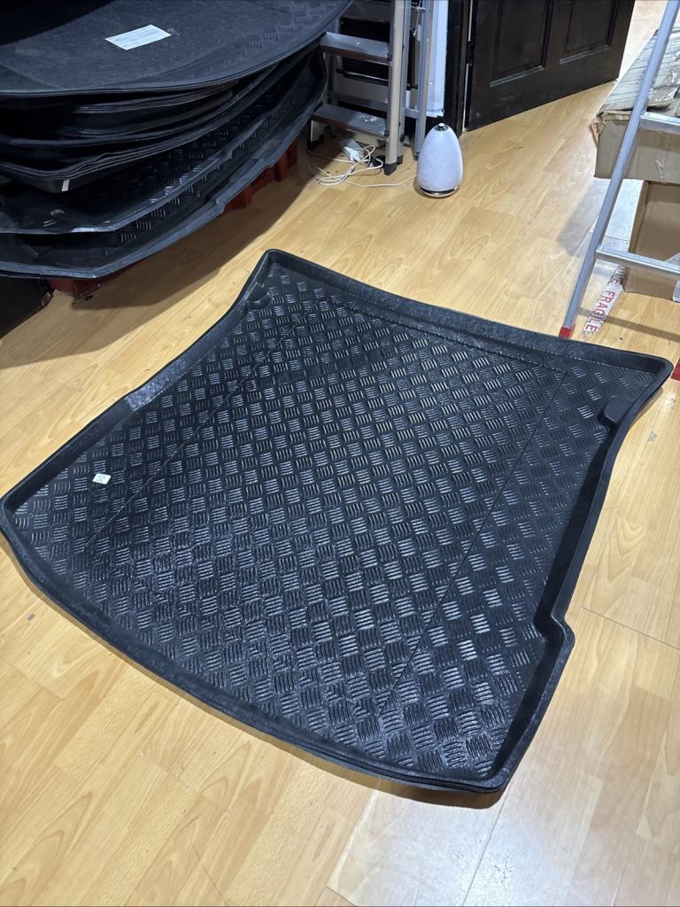 Audi A6 C5 Saloon Heavy Duty Boot Liner - Rezaw-Plast 102006