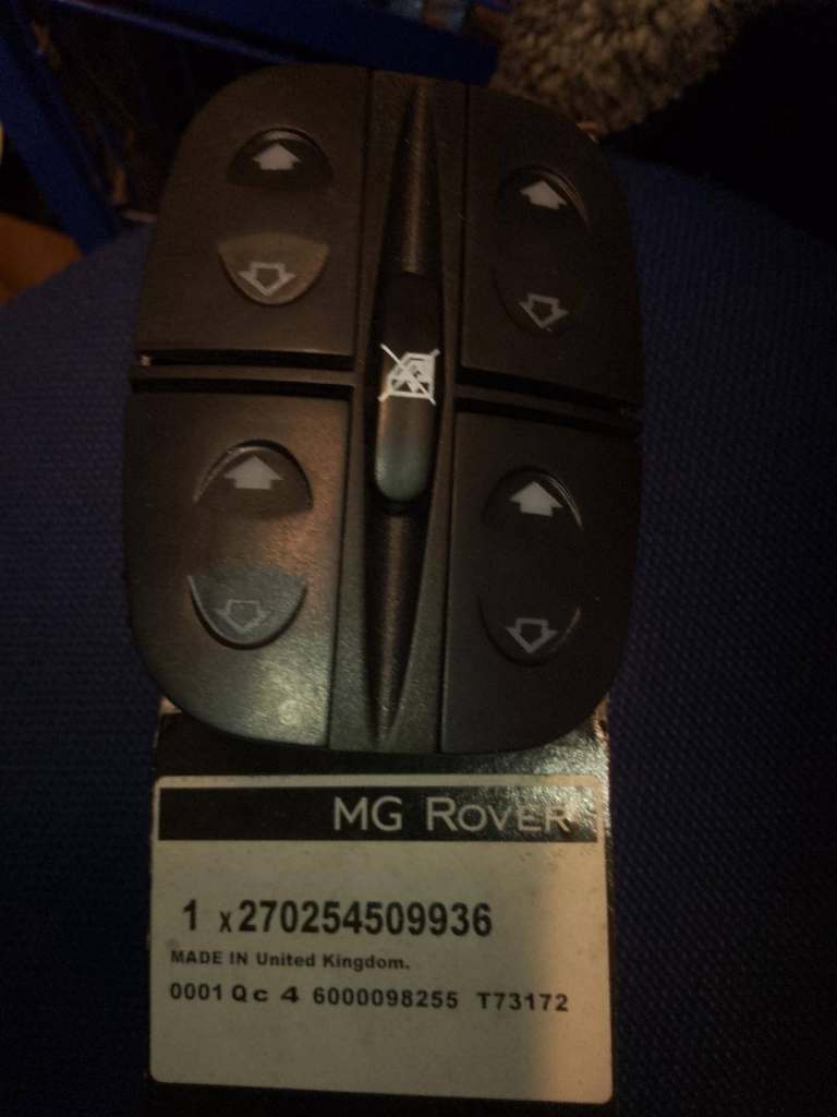 NEW CITY ROVER FRONT WINDOW SWITCH PANEL 27025,4509936