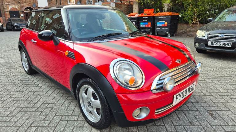 Mini cooper 1.6 automatic petrol 97k mileage full service history great car 