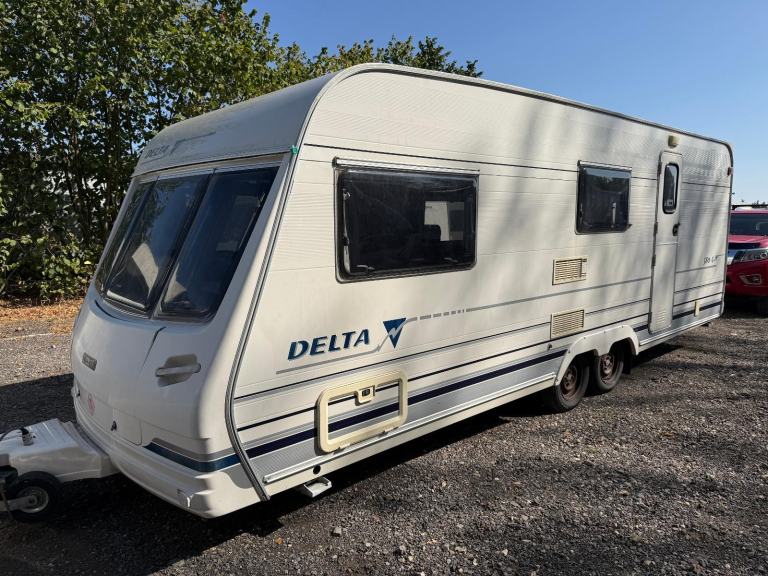 Lunar Delta 580/4 4 berth twin axel caravan