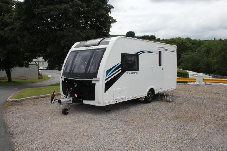 2017 Lunar Clubman CK Luxury 2 Berth Touring Caravan With Alde Heating & Mover