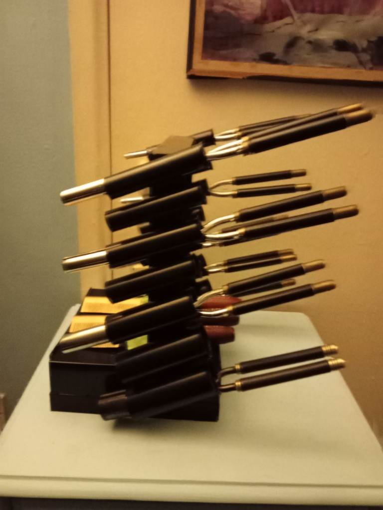 Hair dressing tools