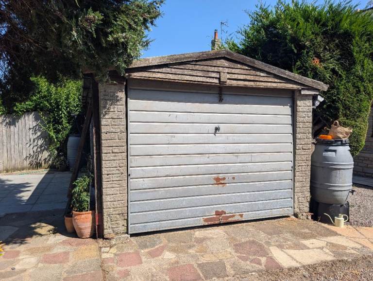 Free prefab garage