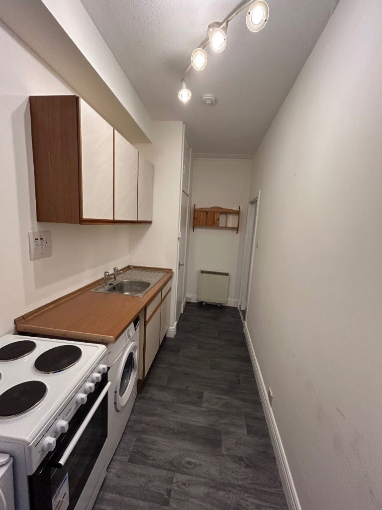 1 bedroom flat Craigie Perth £540pm