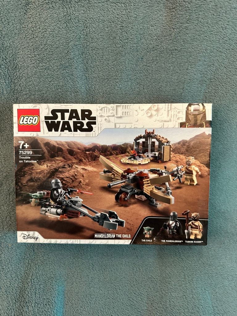 NEW LEGO Star Wars 75299 Trouble on Tatooine Set