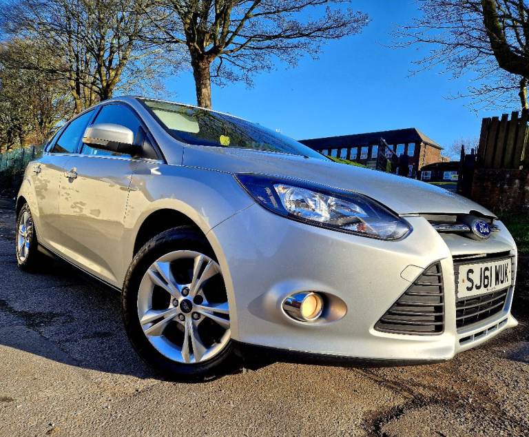 2012 FORD FOCUS ZETEC 1.6 **SERVICE HIST / LONG M.O.T / BARGAIN**