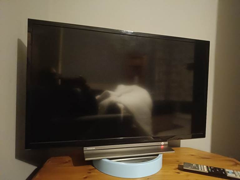 Toshiba Flat Screen TV – Good Condition