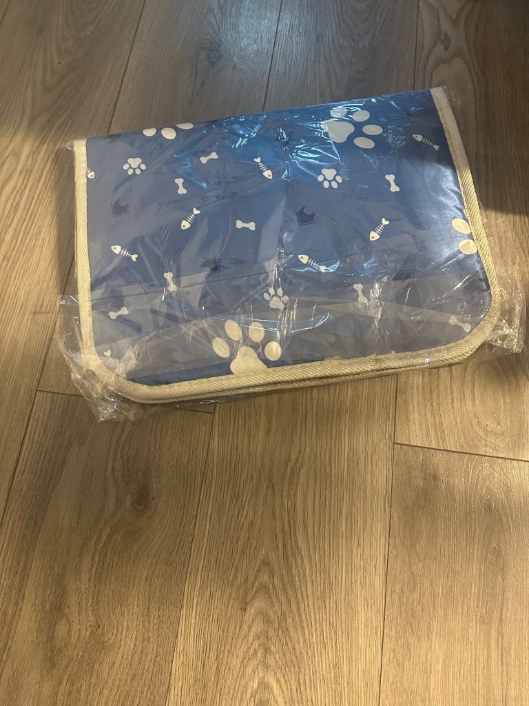 Heated dog bed electric