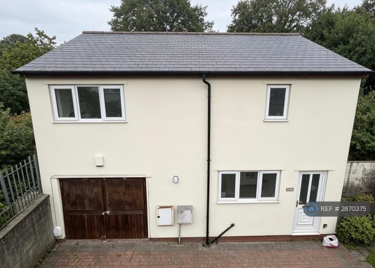 2 bedroom house in Moorland Road, Cardiff, CF24 (2 bed) (#2870375)