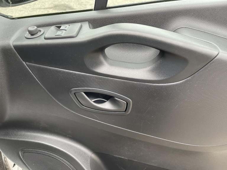 2021 Renault Trafic SL30 ENERGY dCi 120 Business Van PANEL VAN DIESEL Manual