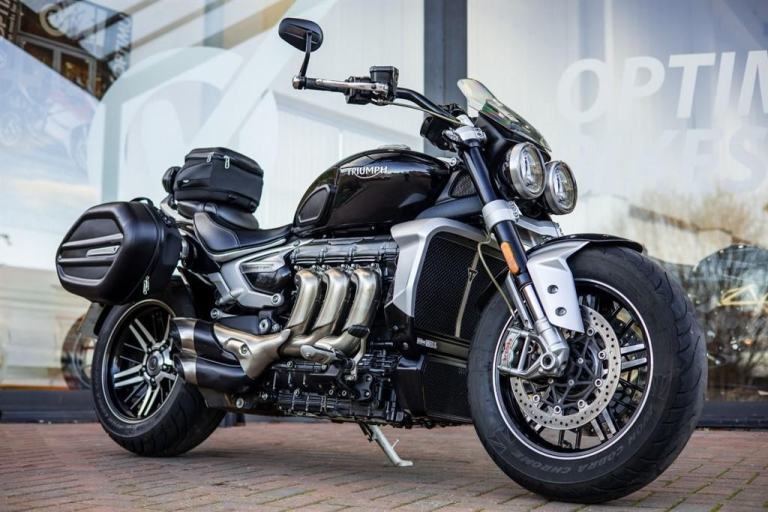Triumph Rocket III FULL 3PC LUGGAGE ! EXTRAS ! STUNNING