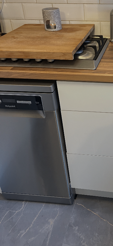 Hotpoint Slimline Dishwasher