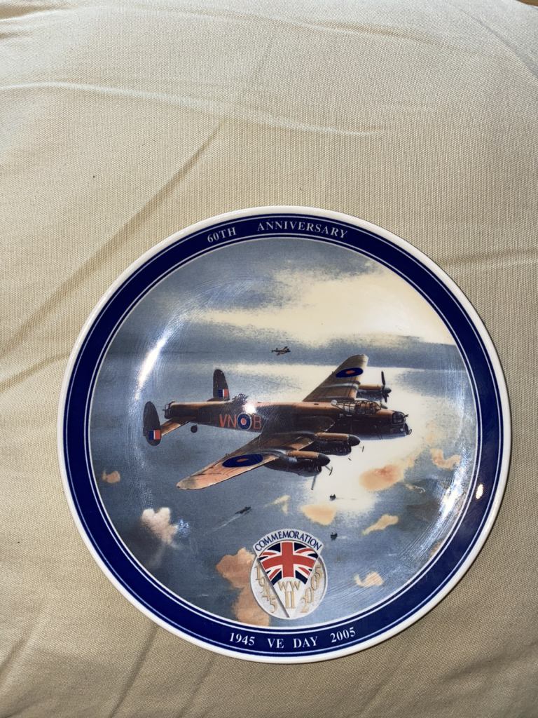 Wedgwood 60th anniversary commemoration plate 