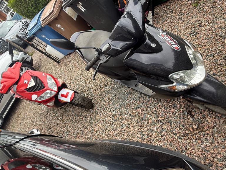 2 Scooter for sale one Peugeot and Yamaha, JOG, 2006, 49 (cc)