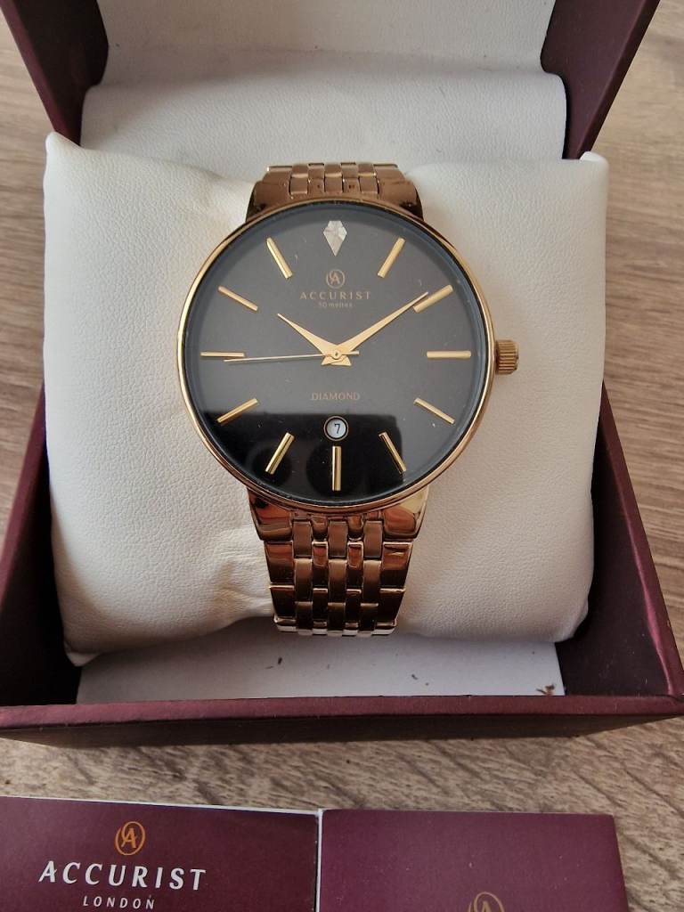 New Accurist Mens Watch