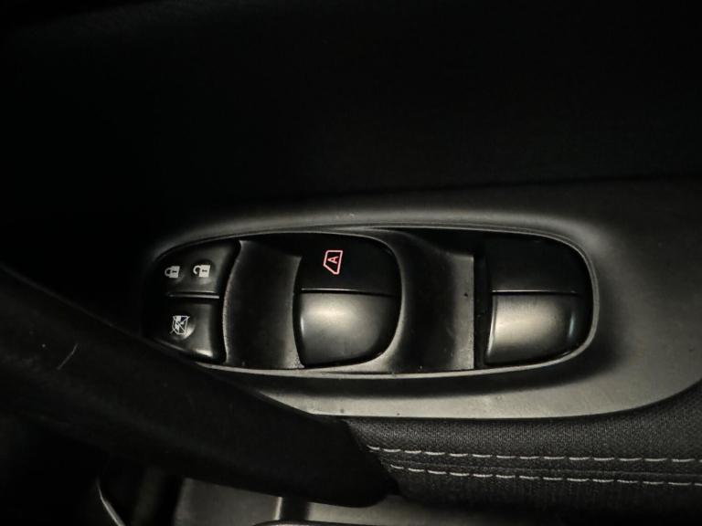 2015 Nissan Qashqai 1.2 DIG-T n-tec+ 2WD Euro 5 (s/s) 5dr HATCHBACK Petrol Manual