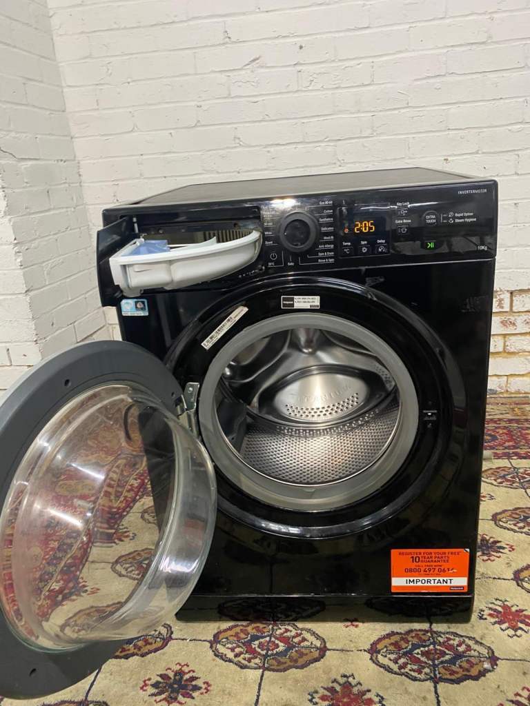 Hotpoint Large Drum Black 10KG Washing Machine 