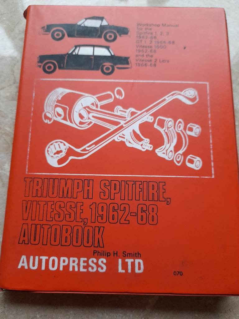 A TRIUMPH SPITFIRE AUTOBOOK